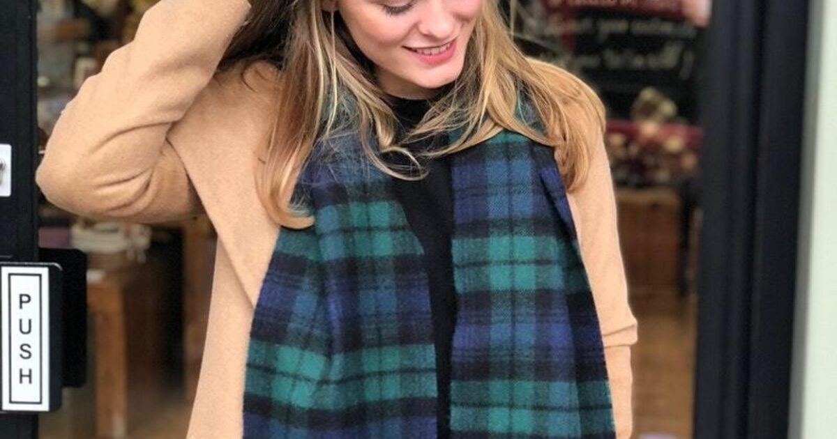 Brushed-Wool-Tartan-Scarf-