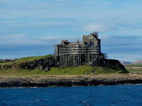 Duart Clan Maclean & Duart Castle: A Historic Tale | ScotlandShop