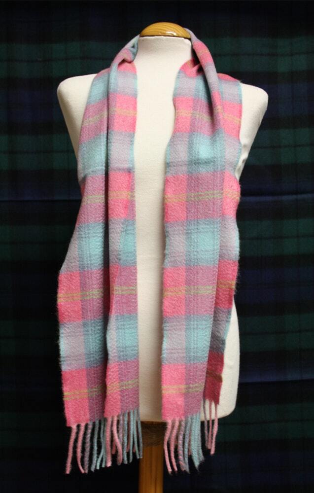 Loop knot scarf step 1 Loop knot scarf step 1