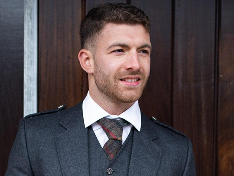 Elevate Your Style: How Long Should A Tie Be (The Style Guide) - 5y259fp