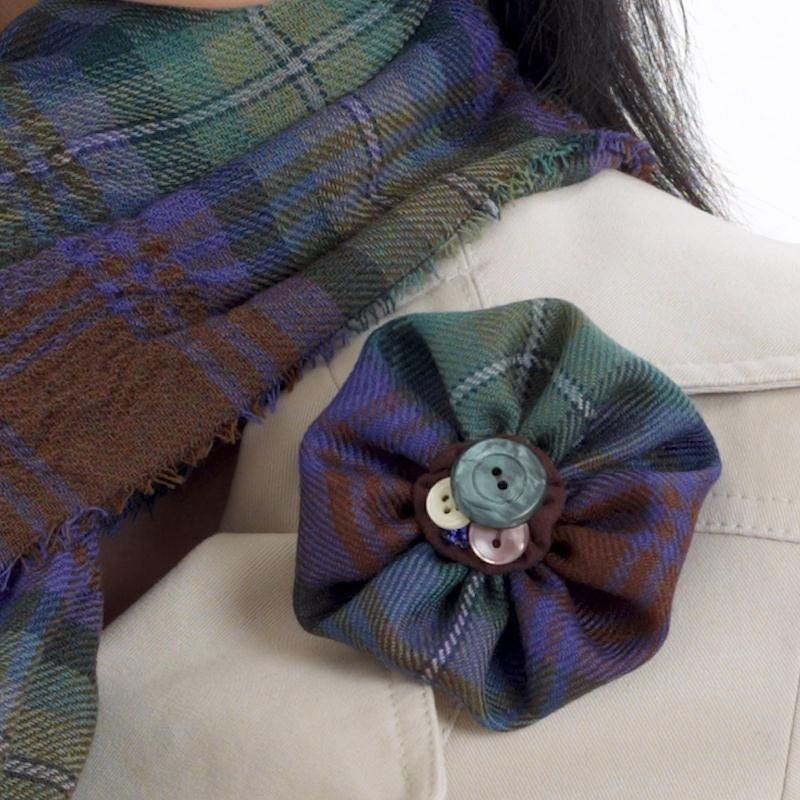 Button Plaid Pin