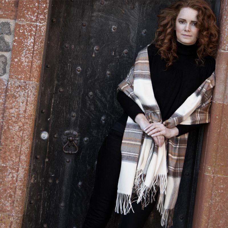 Luxurious Plaid Cashmere Stole