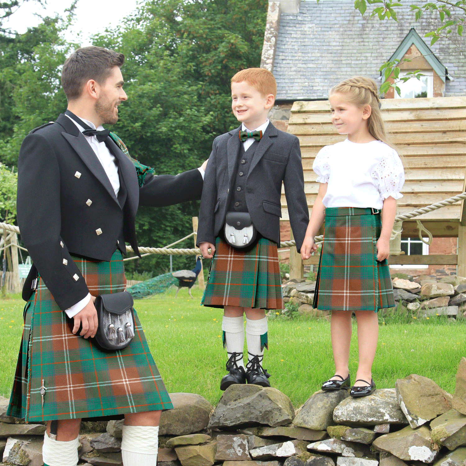 Chisholm Hunting Ancient Kilts Man Girl Boy