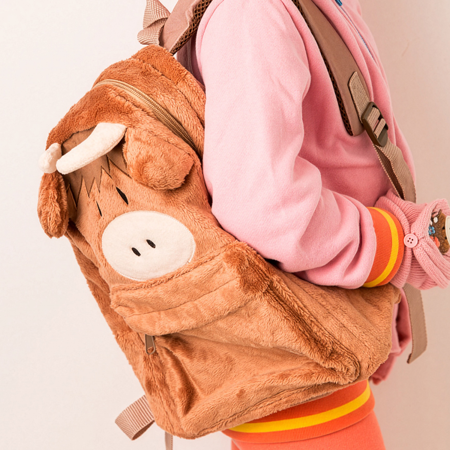Highland cow backpack Highland Cow Plush Backpack |The Shepherd main image 3